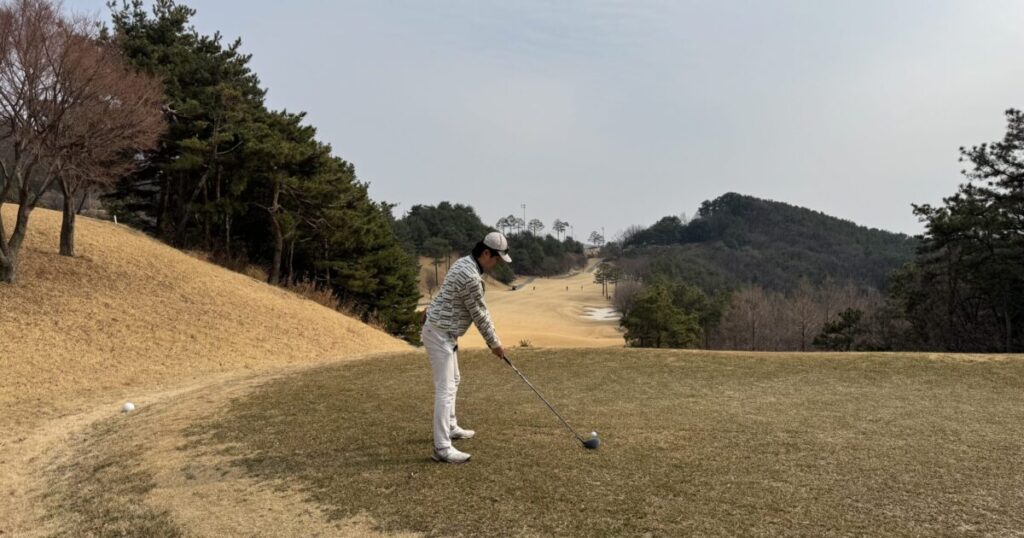  Late March weather and what to wear at Hwaseong Sangnok GC.
