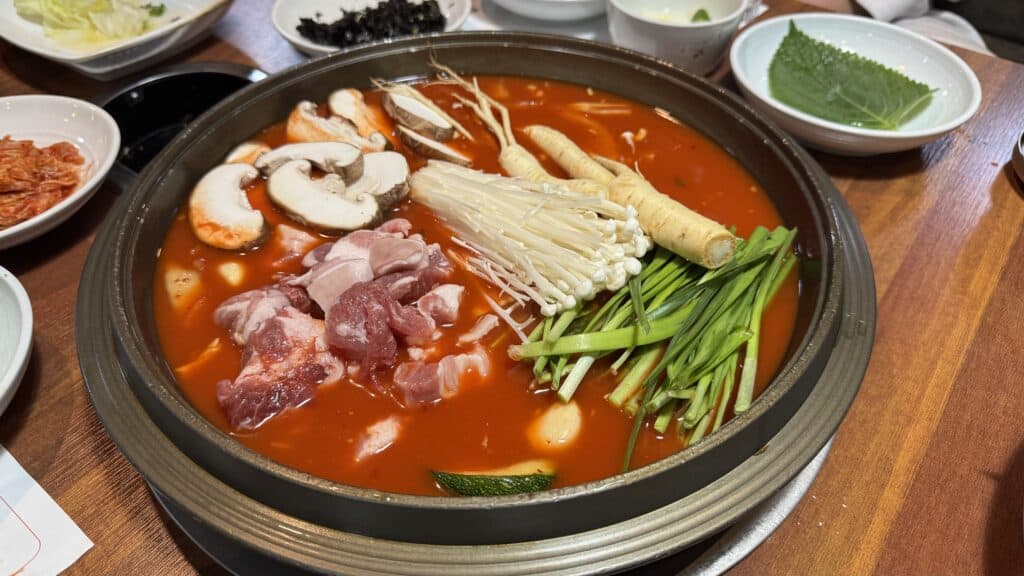 88cc 근처 맛집 빨간 낙지 전골