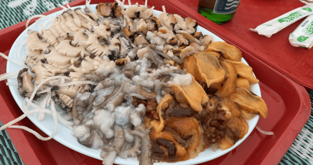 신선한 자연산 해산물