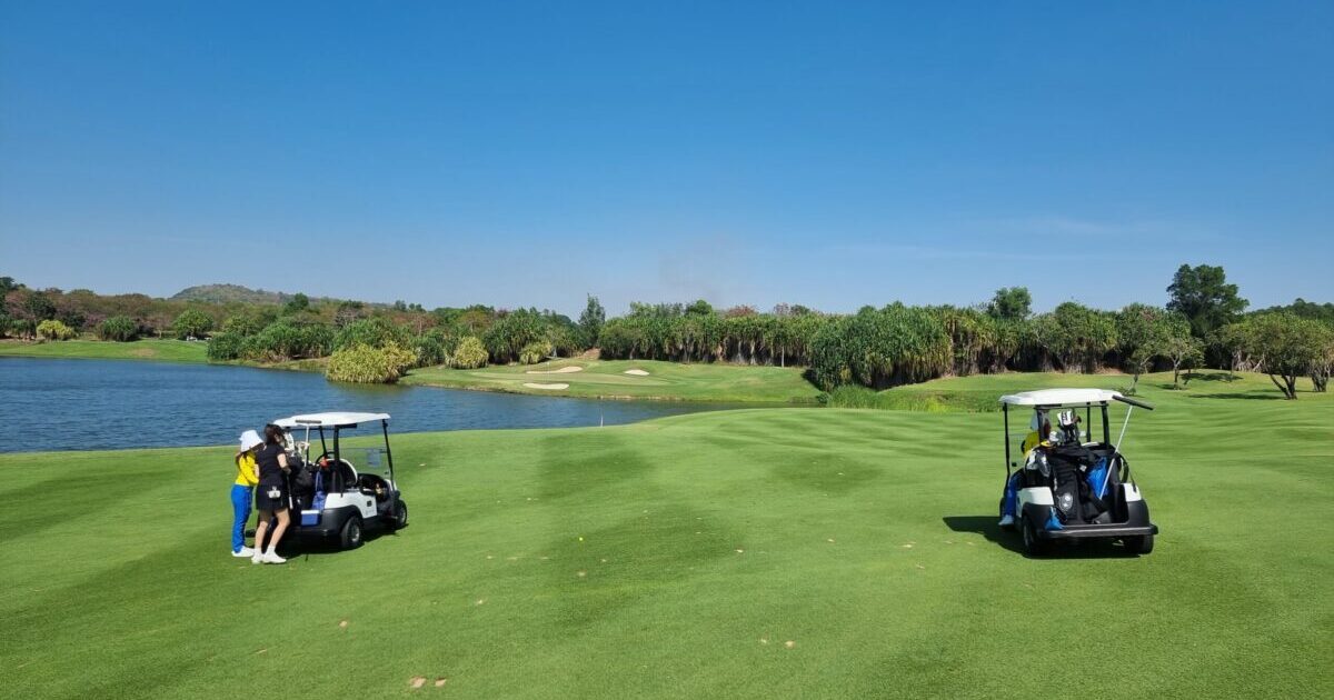 Siam Country Club Waterside Pattaya golf course with wide fairways and scenic lake views in Thailand