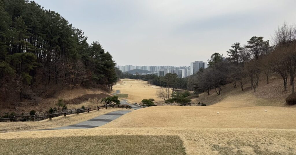 Hwaseong Sangnok Golf Club (GC) course view and rubber mat tee boxes for golf in Korea.